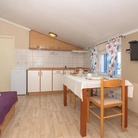 Pansion Pirat Bed & Breakfast Petrcane Room photo