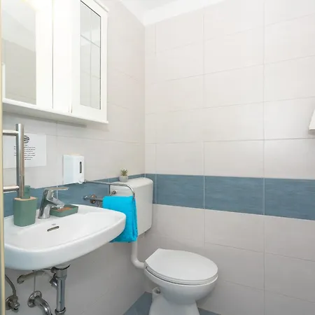 Pansion Pirat Bed & Breakfast Petrcane Room photo