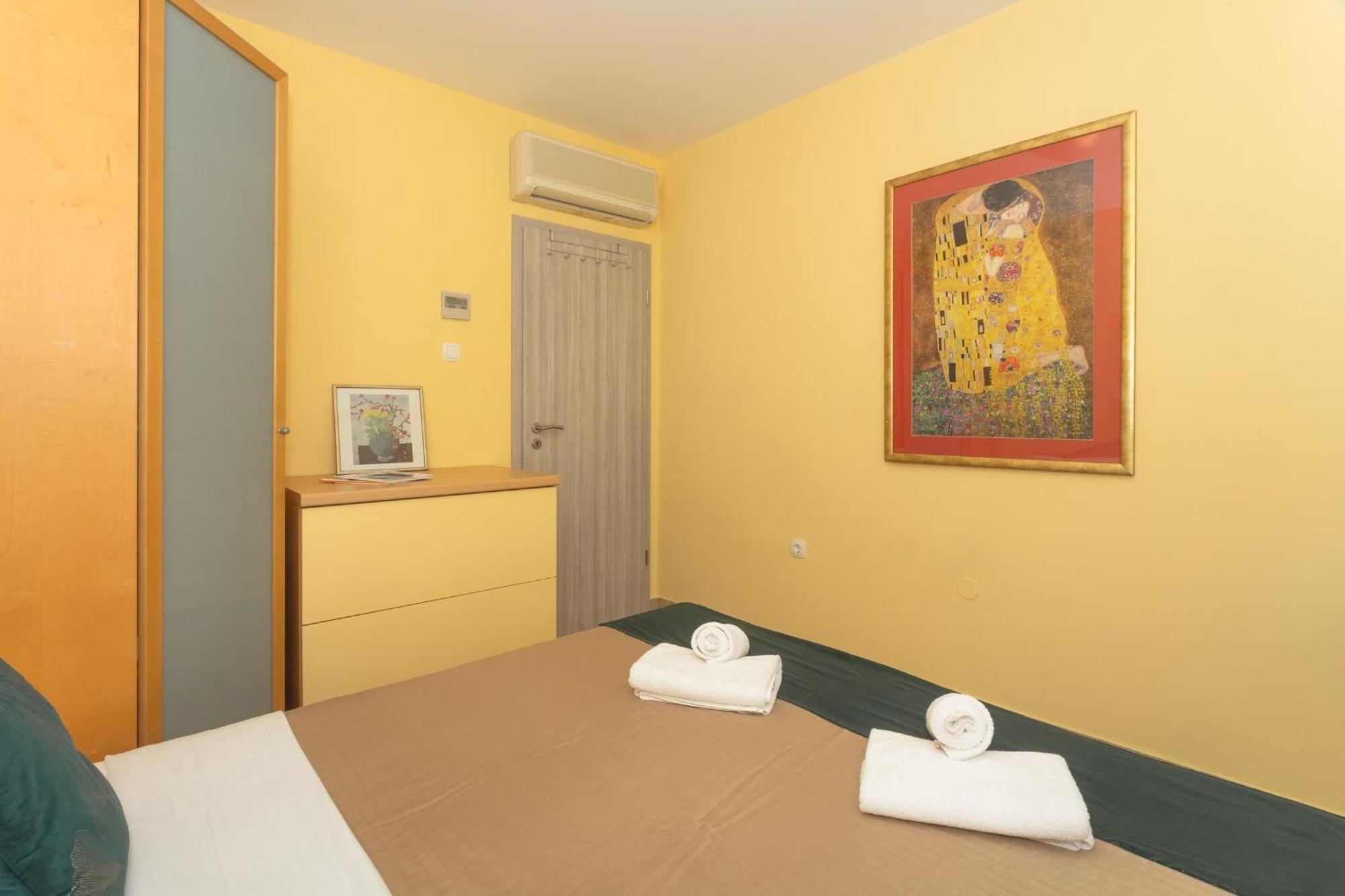 Pansion Pirat 3* Petrčane